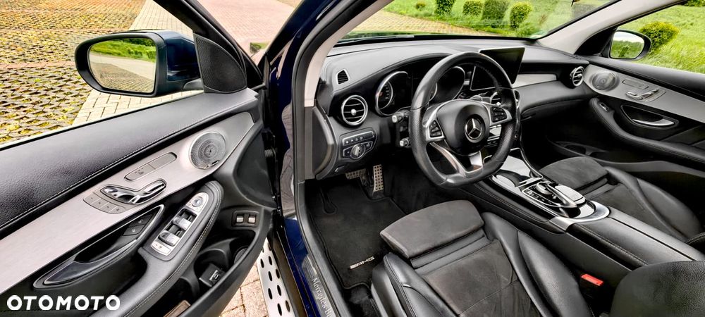 Mercedes-Benz GLC - 12