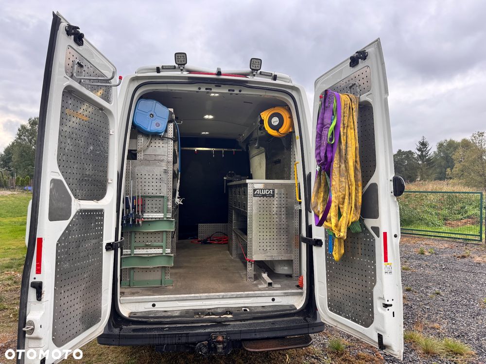 Volkswagen Crafter RWD - 14