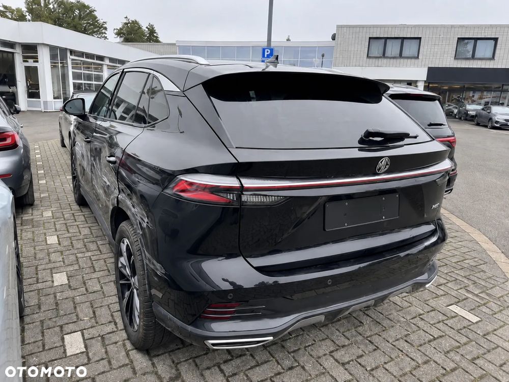 MG HS 1.5T Luxury - 8