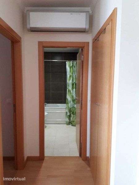Apartamento T1 para arrendamento - Fátima - Grande imagem: 4/10