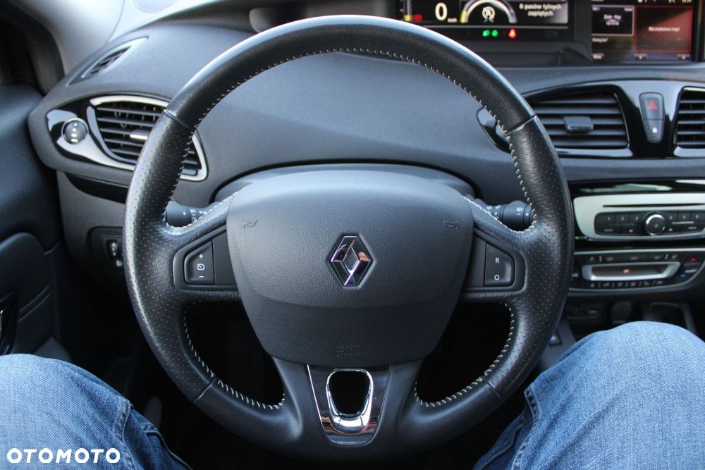 Renault Grand Scenic - 29