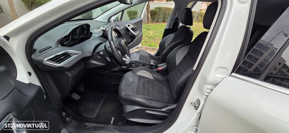 Peugeot 2008 1.6 BlueHDi Allure - 9
