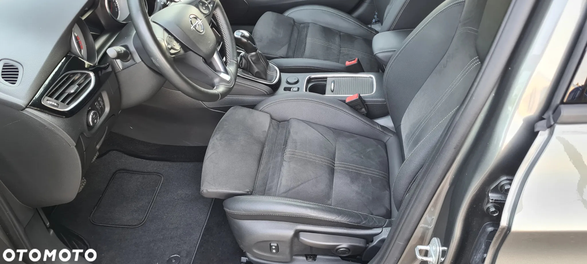 Opel Astra V 1.4 T Elite - 14