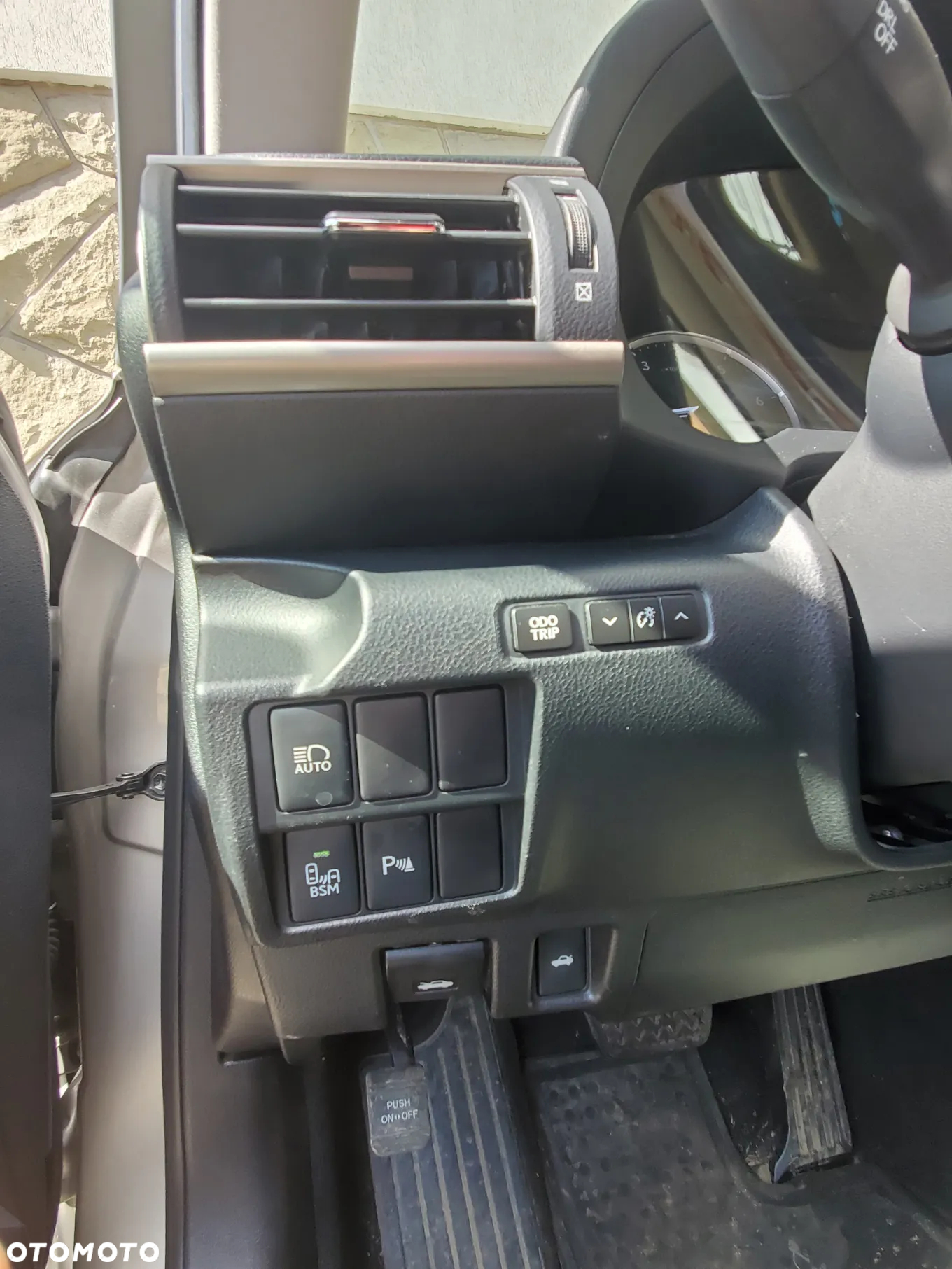 Lexus IS 200t - 23
