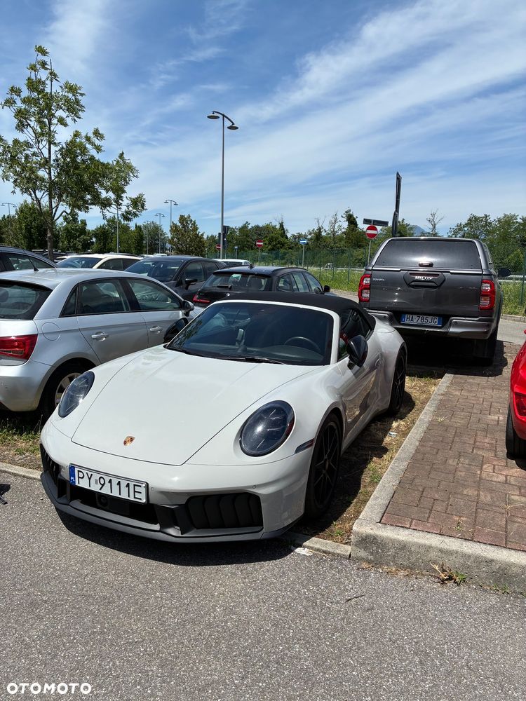 Porsche 911 Carrera T-Hybrid 4 GTS - 9