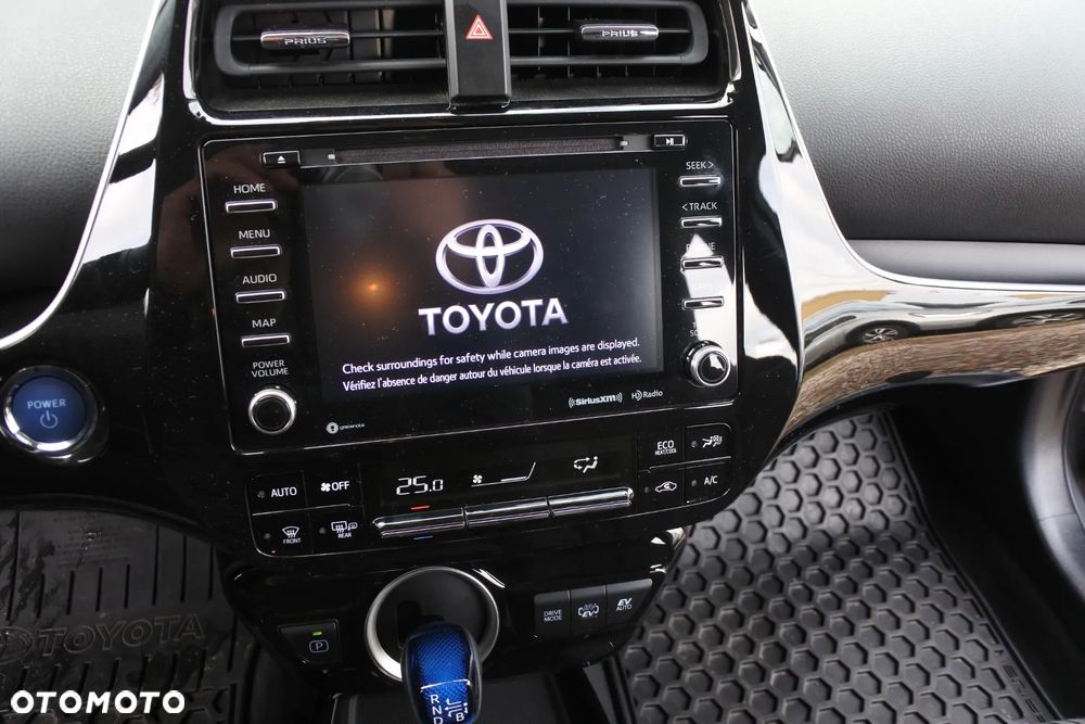 Toyota Prius Plug-in Hybrid Executive - 22