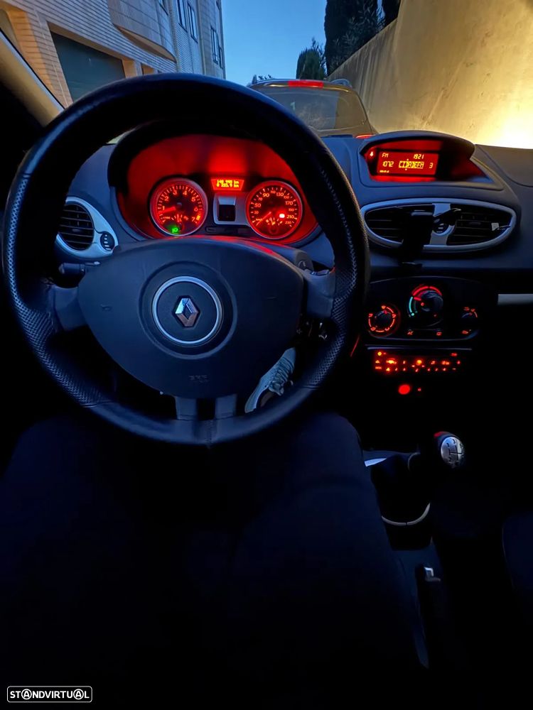 Renault Clio 1.2 TCE GT J15 - 4