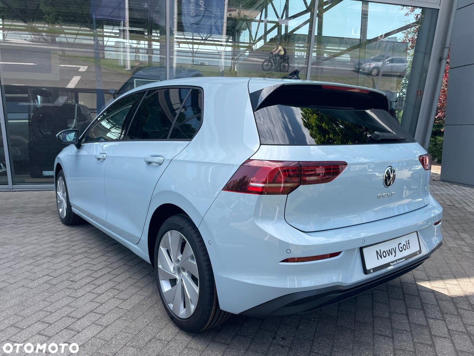 Volkswagen Golf - 6