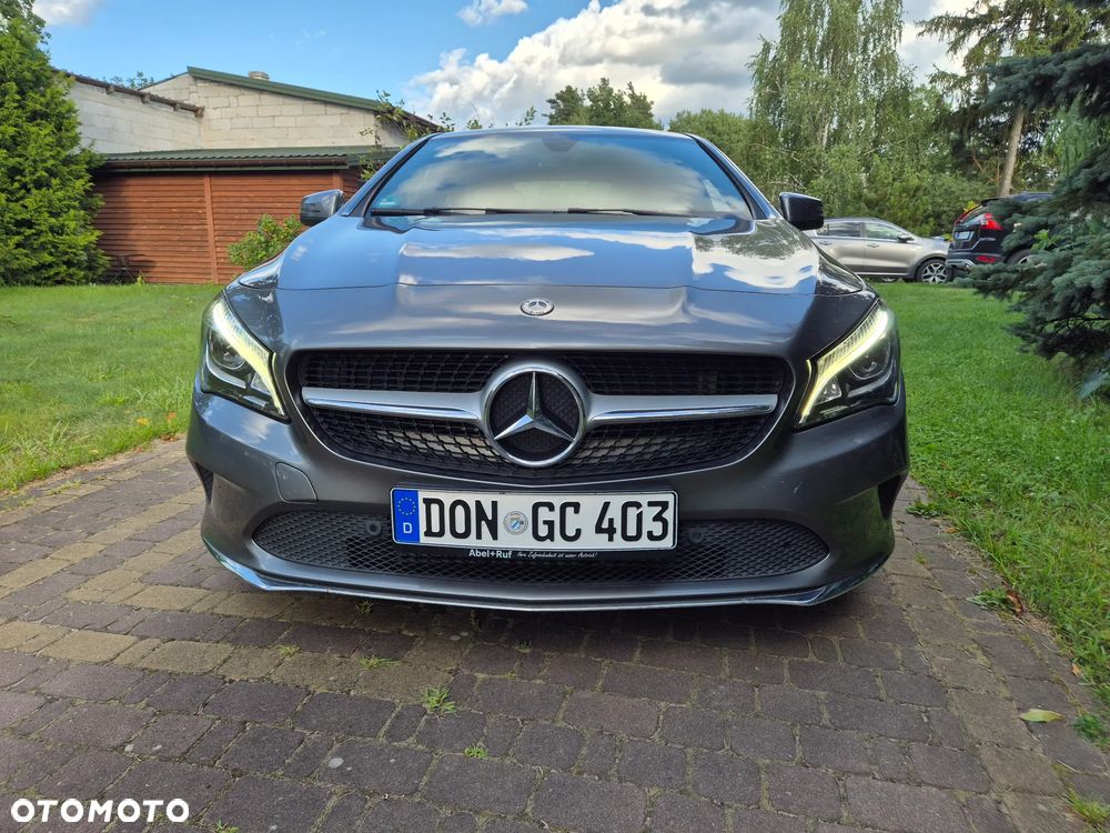 Mercedes-Benz CLA - 4