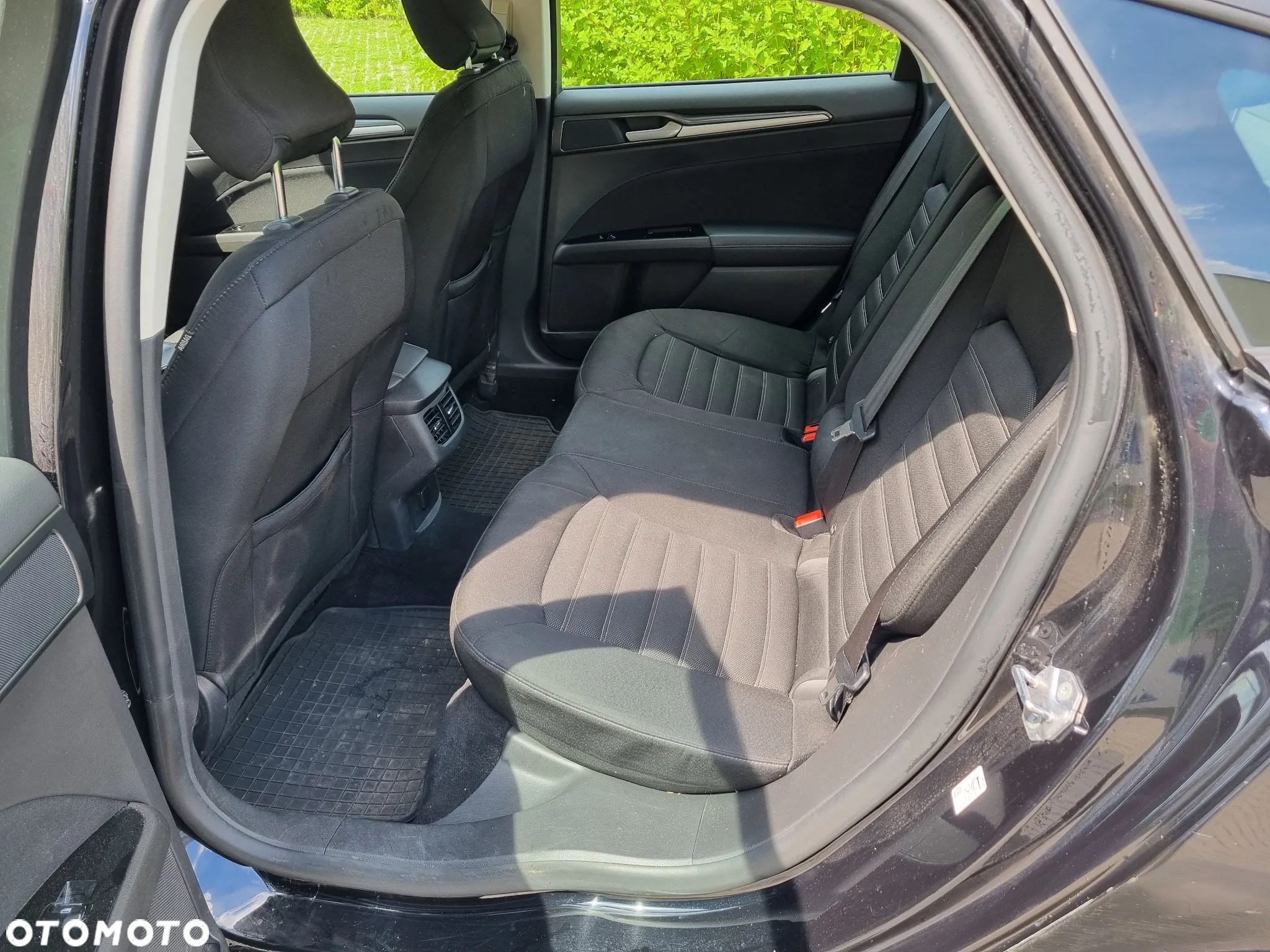Ford Mondeo 2.0 Hybrid Trend - 22