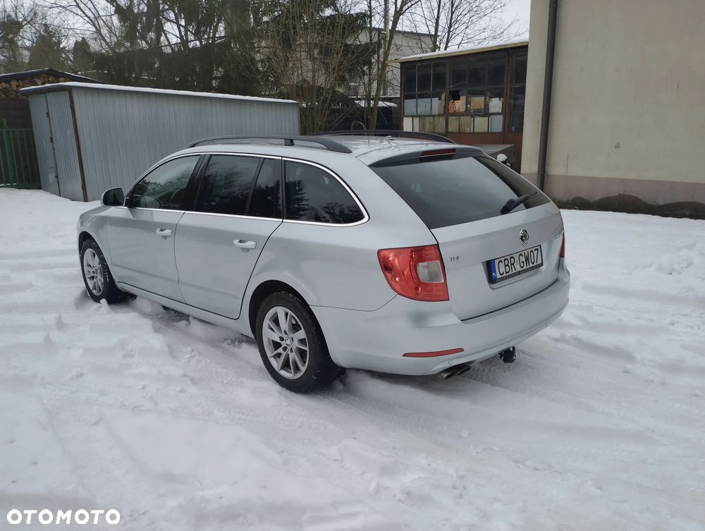Skoda Superb 2.0 TDI Exclusive - 6