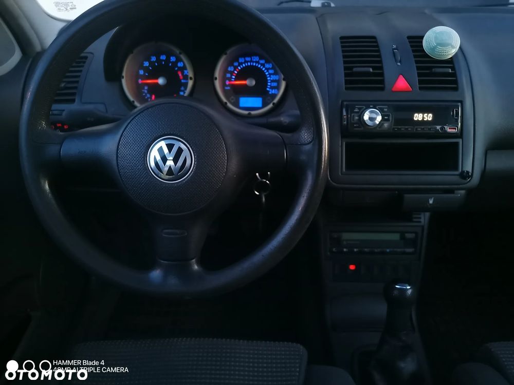 Volkswagen Polo 1.4 16V Comfortline - 10