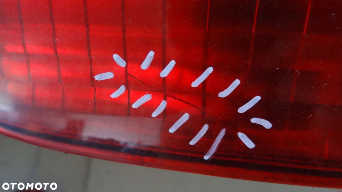 MAZDA 626 GF SEDAN LAMPA LEWY TYŁ - 6