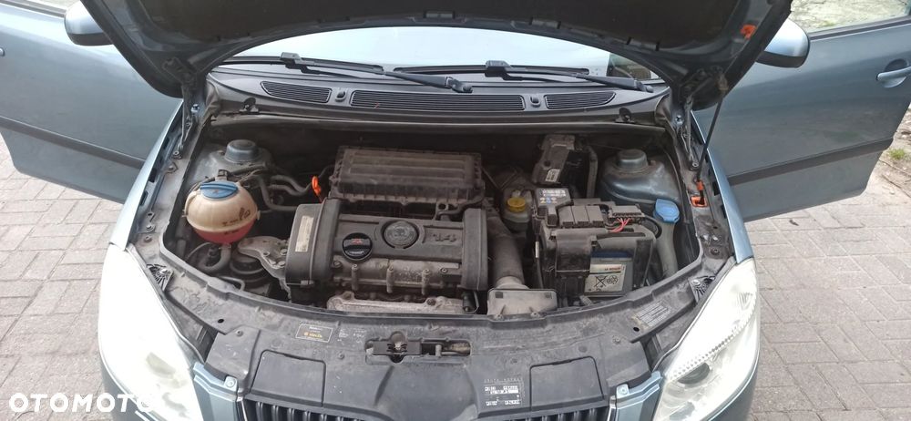 Skoda Fabia 1.4 16V Sport - 5
