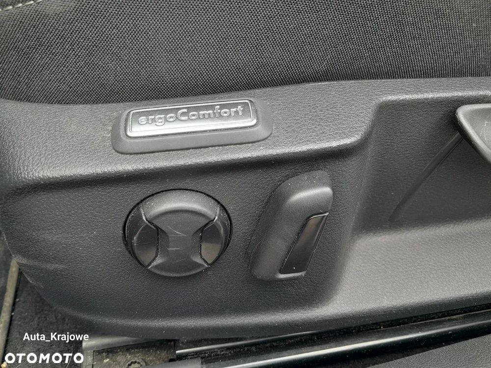 Volkswagen Passat 2.0 TSI Business DSG - 31