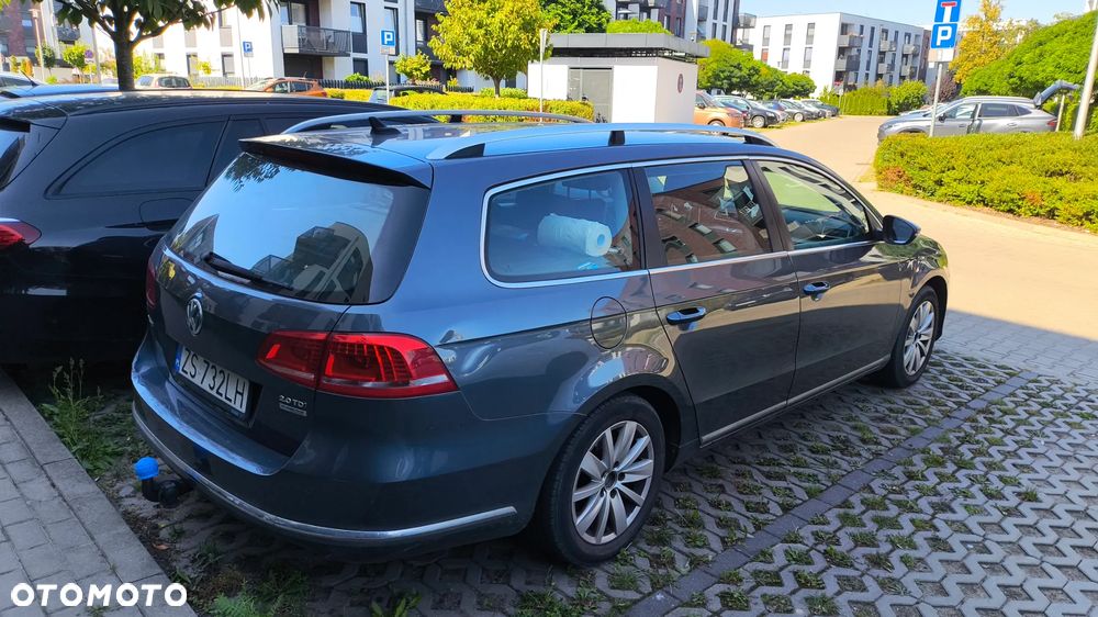 Volkswagen Passat 2.0 TDI Comfortline - 4