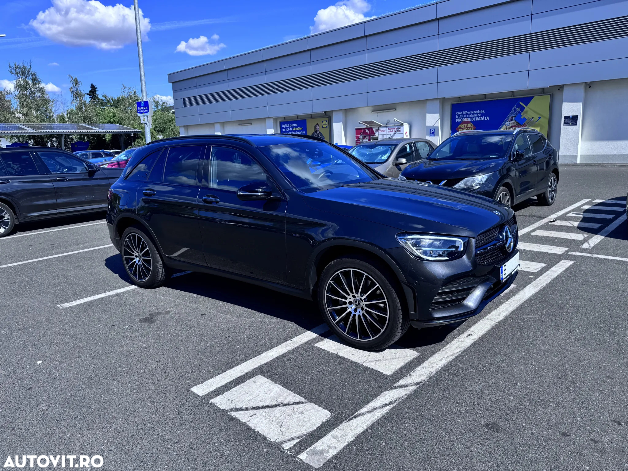 Mercedes-Benz GLC 300 e 4MATIC - 8
