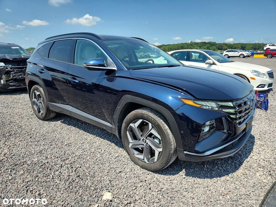 Hyundai Tucson - 4