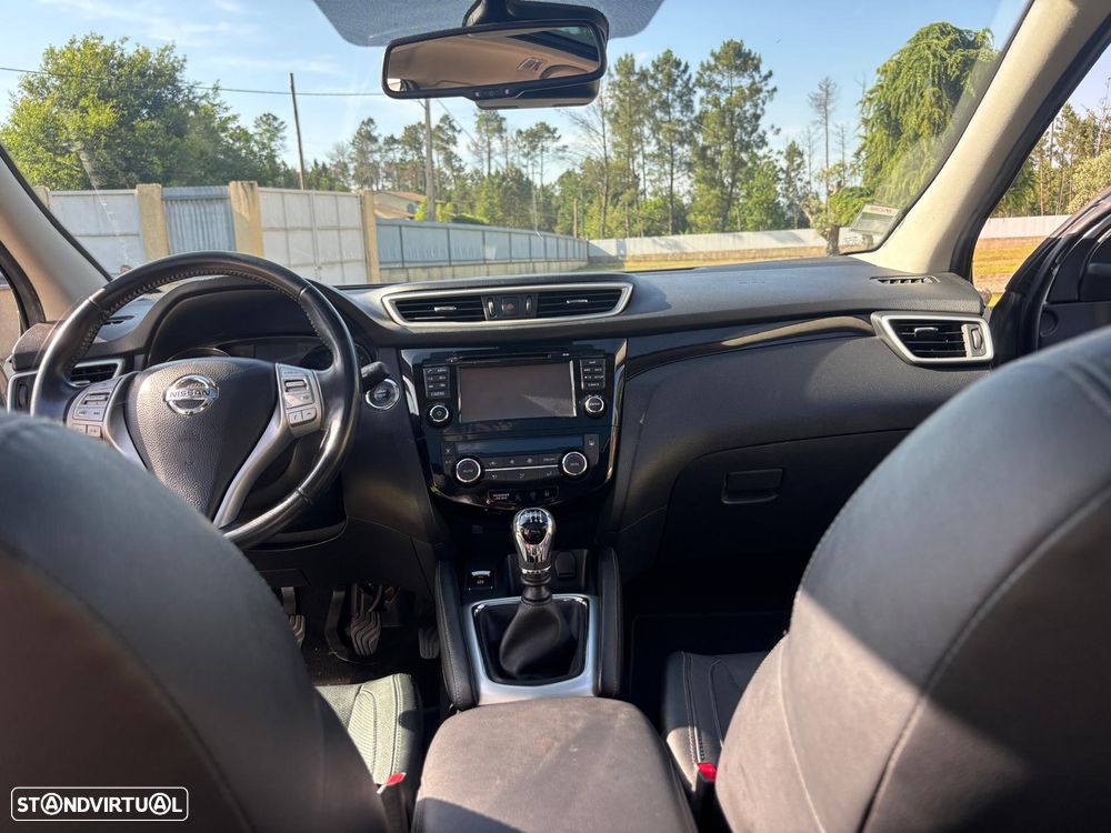 Nissan Qashqai 1.6 dCi N-Connecta RS+PS - 9