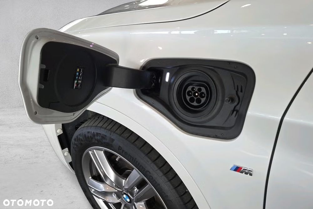 BMW X1 xDrive25e M Sport - 18