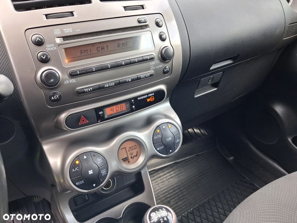 Toyota Urban Cruiser 1.4 D-4D Sol 4x4 EU5 - 30