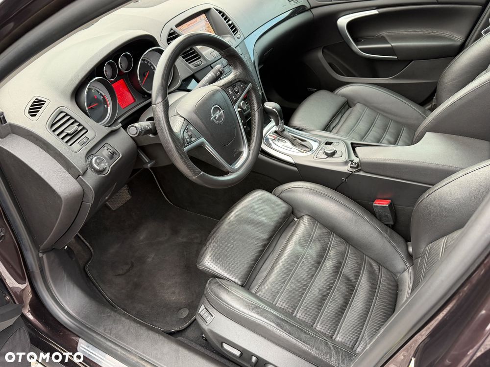Opel Insignia - 13