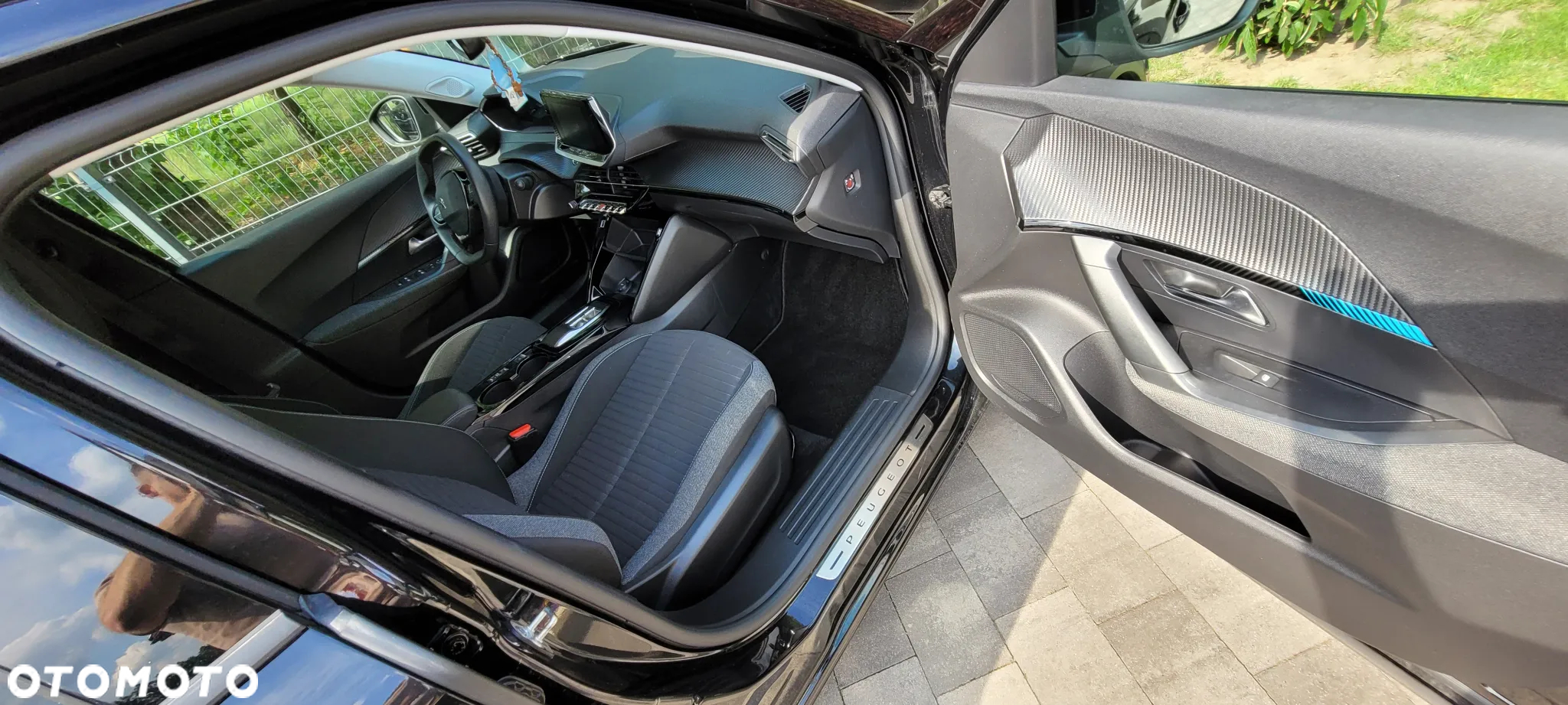 Peugeot 2008 e-2008 50kWh Style - 9