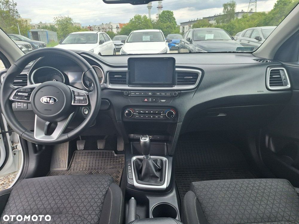 Kia Ceed 1.4 T-GDI M - 17