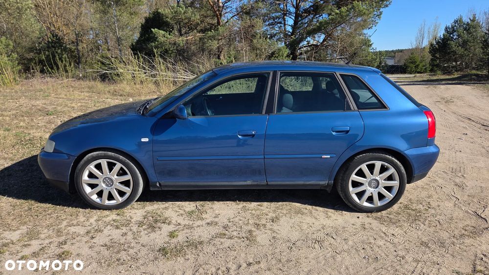 Audi A3 Sportback 1.9 TDI Ambiente - 4
