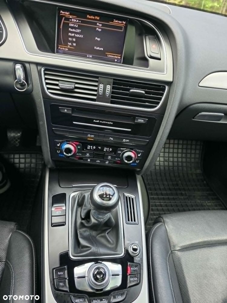 Audi A4 Avant 2.0 TDI Quattro Line - 22