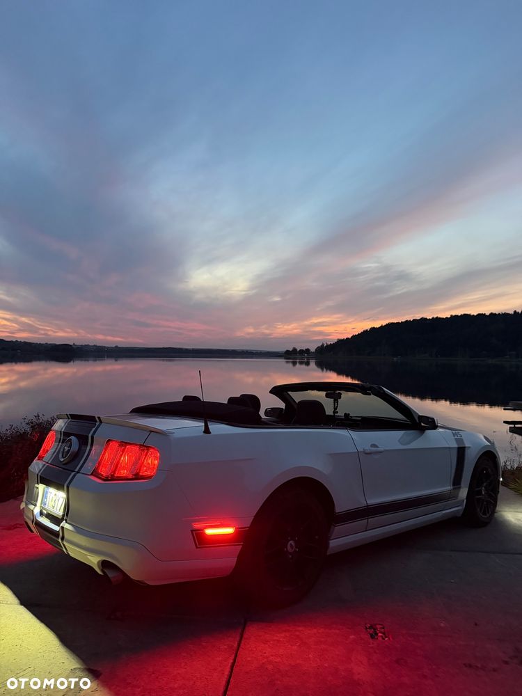 Ford Mustang - 2