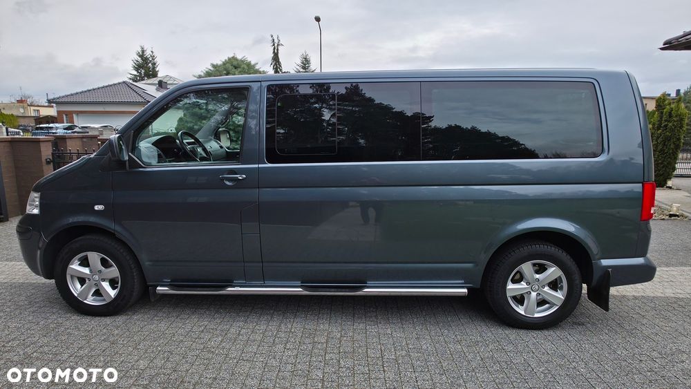 Volkswagen Caravelle - 7