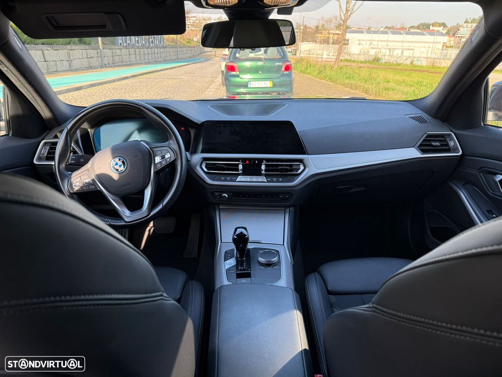 BMW 320 e Corporate Edition Auto - 2