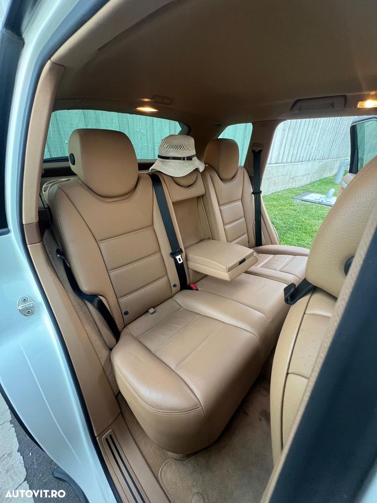 Porsche Cayenne - 4