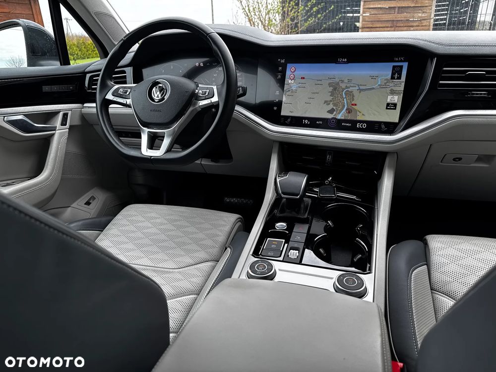 Volkswagen Touareg 3.0 V6 TDI SCR 4Mot Elegance - 25