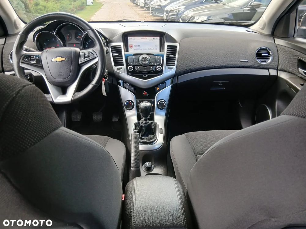 Chevrolet Cruze 1.8 LTZ - 36