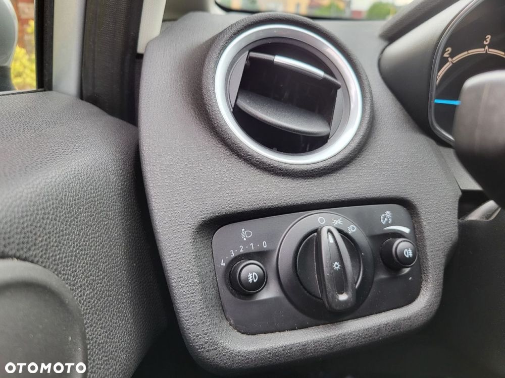 Ford Fiesta - 22