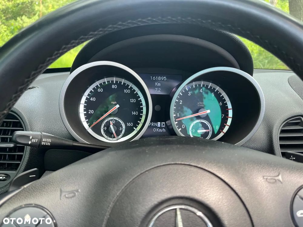 Mercedes-Benz SLK 300 7G-TRONIC 2LOOK Edition - 4