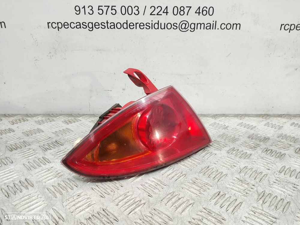 Conjunto Farolins Led Tras Traseiro Direito Esquerdo Seat Leon 1P Fase 1 5 Portas - 10