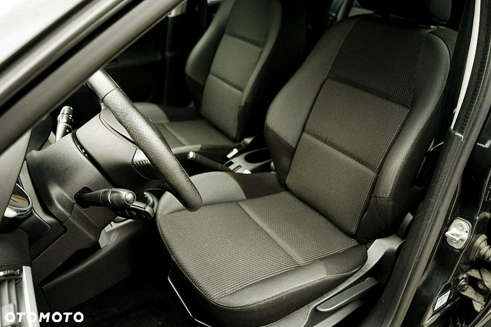 Peugeot 207 - 18