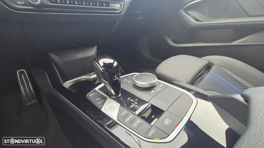 BMW 116 d Pack Desportivo M Auto - 27
