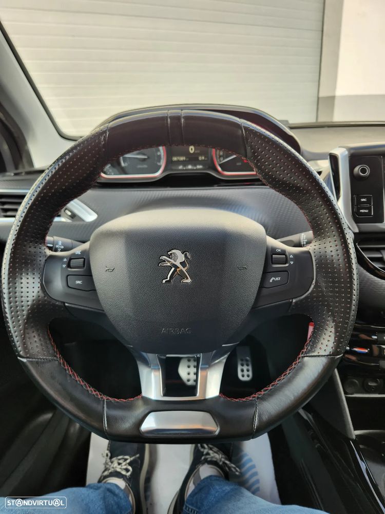 Peugeot 2008 PureTech 110 Stop&Start EAT6 GT-Line Edition - 16