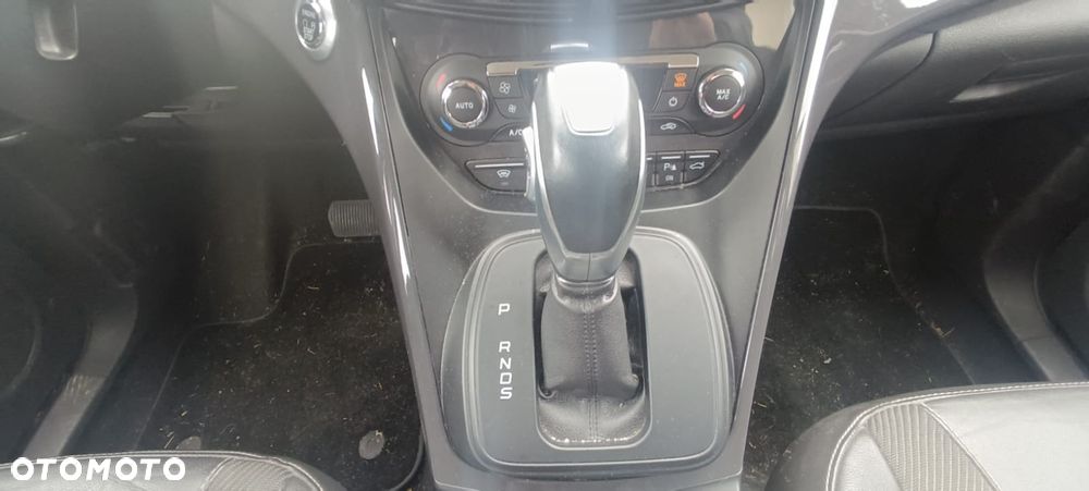 Ford Kuga 2.0 TDCi 4x4 Titanium - 12