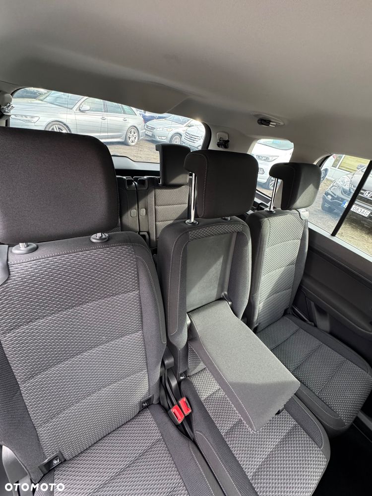 Volkswagen Touran 1.5 TSI ACT OPF Trendline - 14