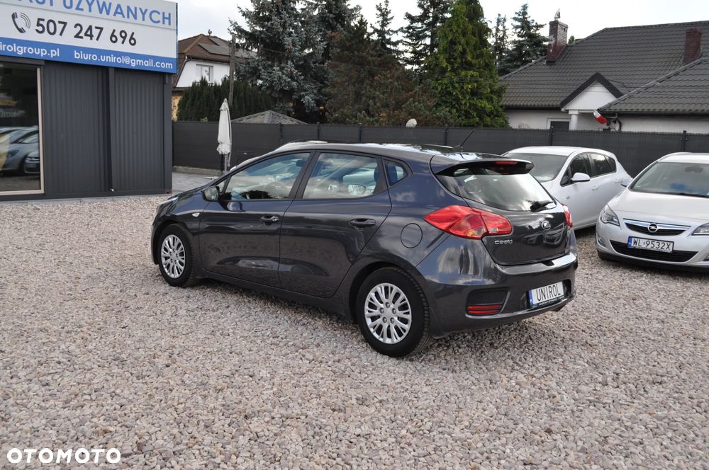 Kia Ceed 1.0 T-GDI M - 10