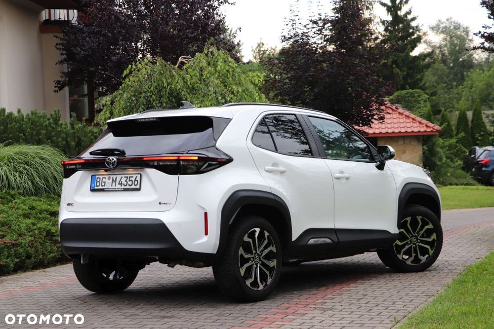 Toyota Yaris Cross 130 1.5 VVT-i Team Deutschland - 4