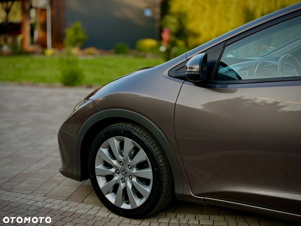 Honda Civic 1.8 i-VTEC Comfort 40 Jahre Edition - 7