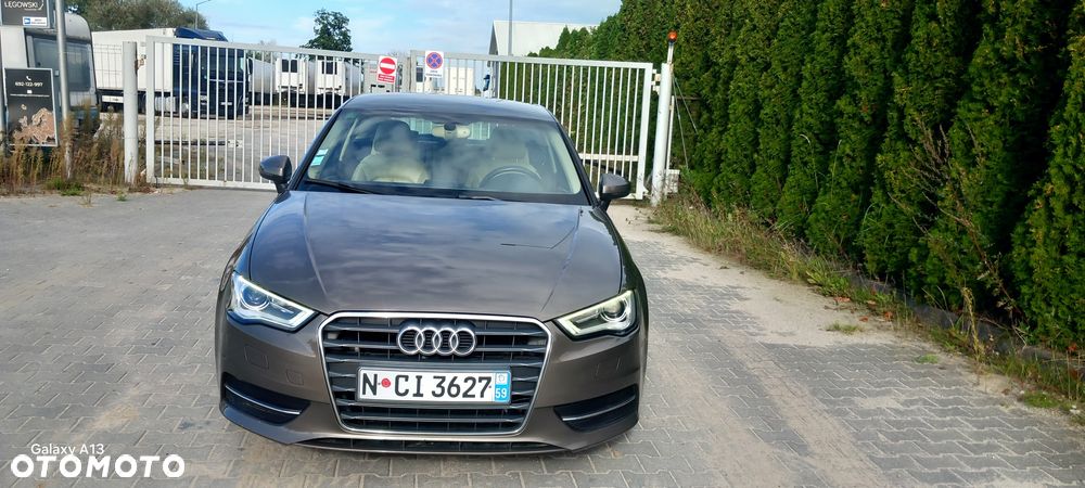 Audi A3 Sportback 1.6 TDI DPF Ambiente - 3