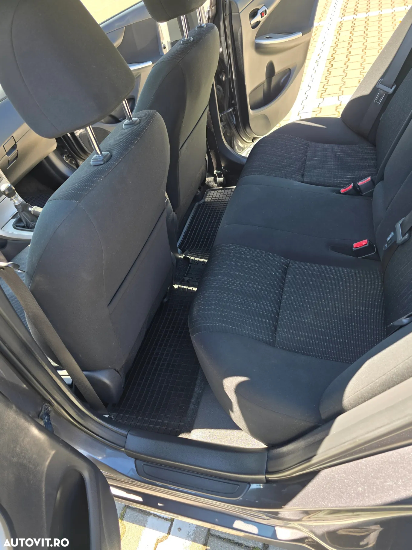 Toyota Corolla 2.0 D-4D DPF Sol - 8