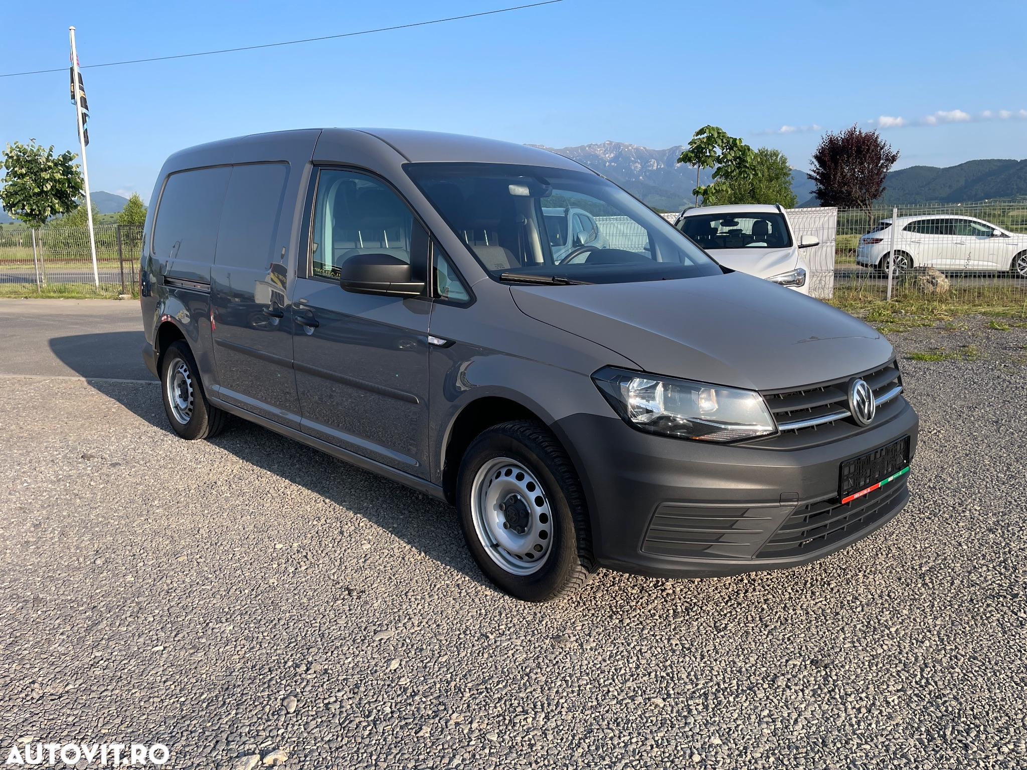 Volkswagen Caddy 2.0 TDI Maxi - 2